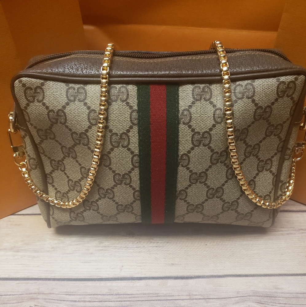 Vintage Gucci Sherry Line Clutch